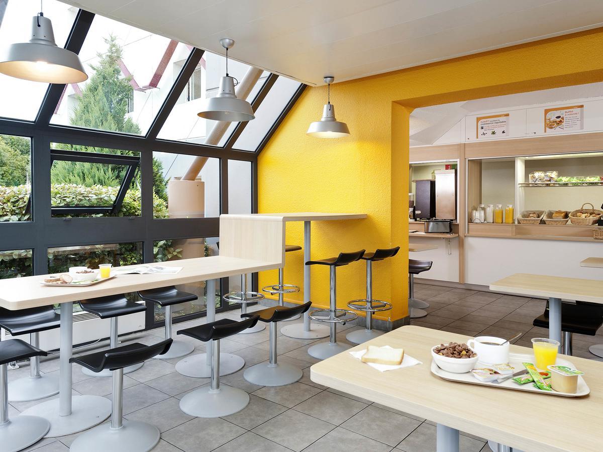 Hotelf1 Saint Brieuc Tregueux ภายนอก รูปภาพ